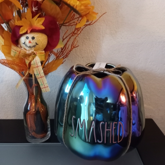 Rae Dunn Ceramic Iridescent Pumpkin Planter- Smashed - Picture 2 of 5